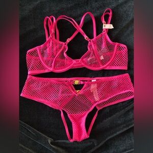 Victoria’s Secret S VERY SEXY Pink Fishnet Low Cut Demi Split Cup Bra Panty Set